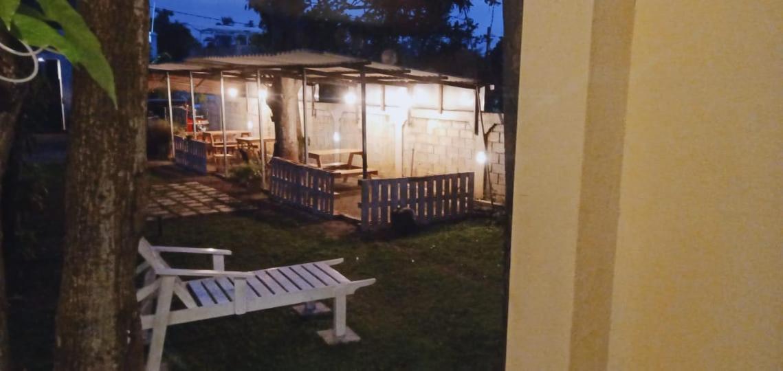 Petit Guest House Negombo Dış mekan fotoğraf