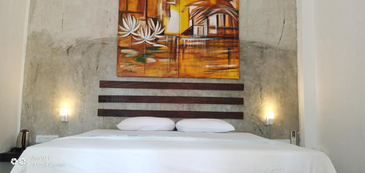 Petit Guest House Negombo Dış mekan fotoğraf
